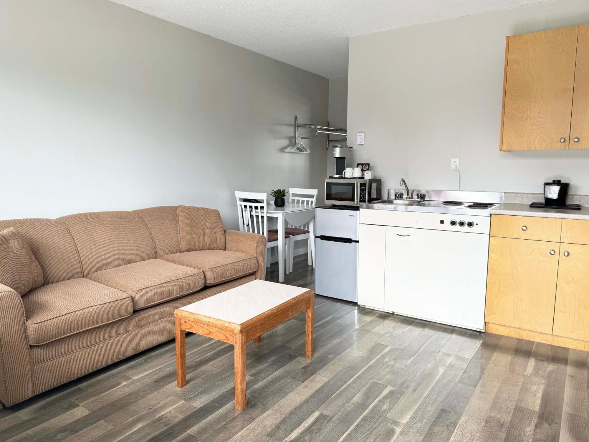 Departure Bay Motel Нанеймо Екстериор снимка