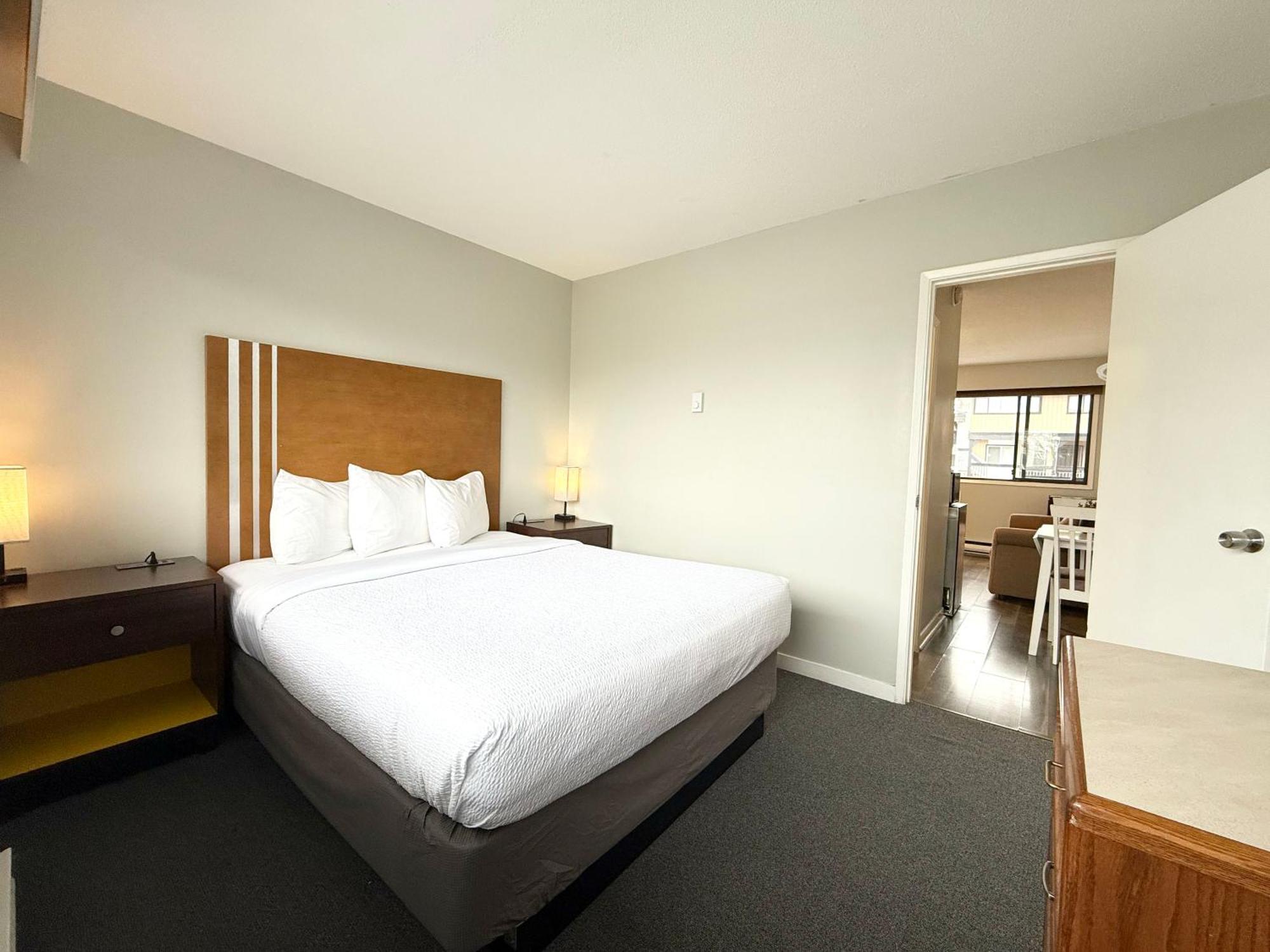 Departure Bay Motel Нанеймо Екстериор снимка