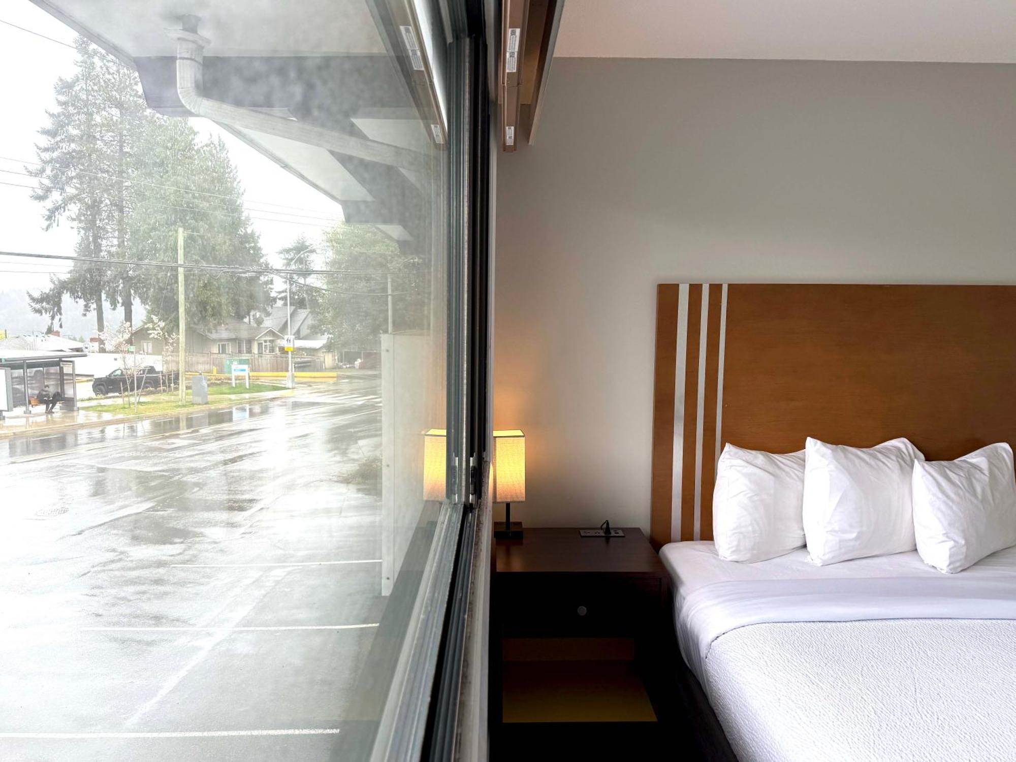 Departure Bay Motel Нанеймо Екстериор снимка